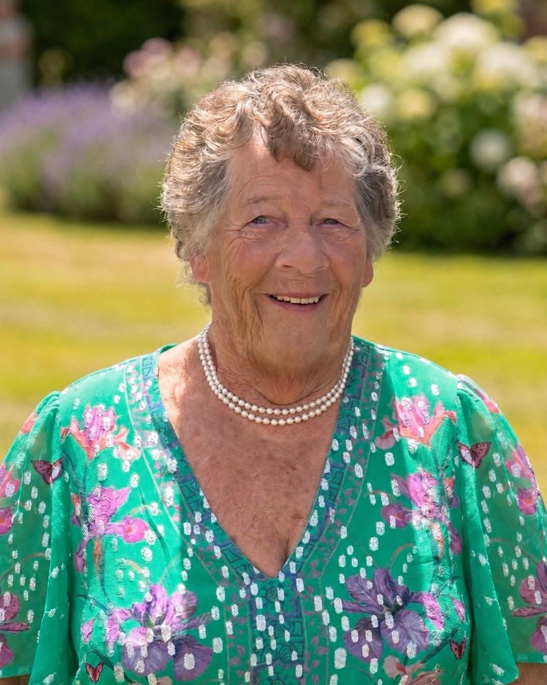 Jo Norman BEM